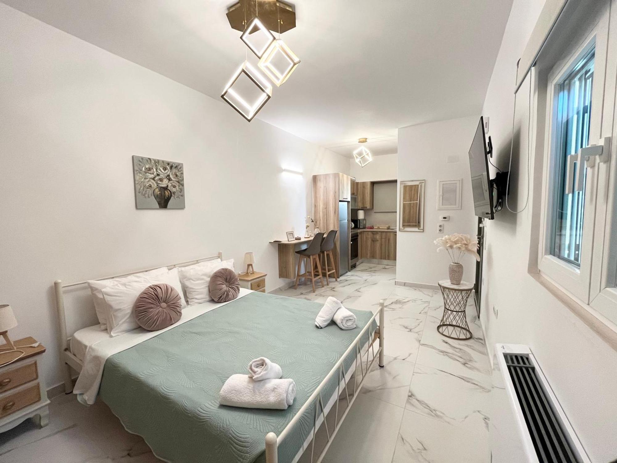 Corfu Airport Sweet Studio エクステリア 写真
